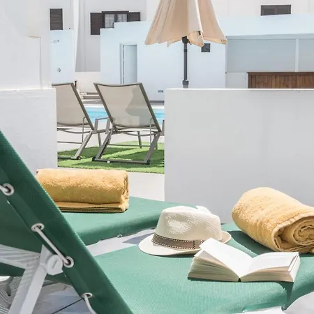 Sunny Days With Shared Pool And Free Wifi Apartment Puerto del Carmen (Lanzarote)