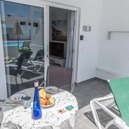 Sunny Days With Shared Pool And Free Wifi * Puerto del Carmen (Lanzarote)